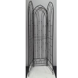Gothic Wire Screen